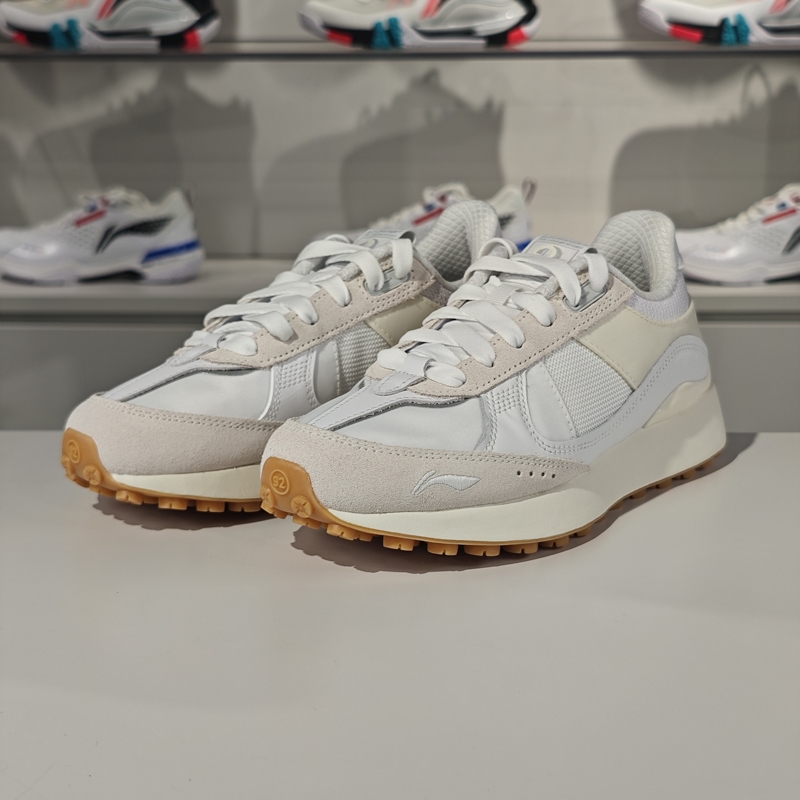 李宁正品2024新款女士时尚潮流百搭运动舒适耐磨休闲鞋AGCU178-2