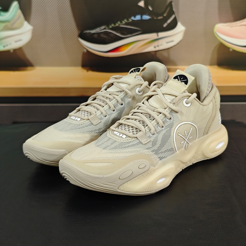 李宁正品男子缓震回弹篮球鞋