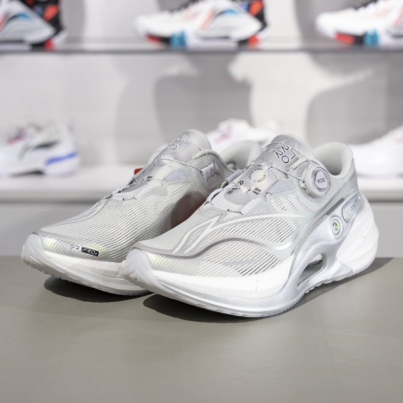 李宁正品烈骏7 PRO V2男子反光䨻丝回弹耐磨运动跑步鞋ARZU001-14