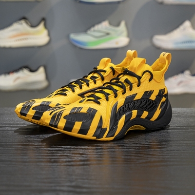 李宁正品男子轻量高回弹篮球鞋