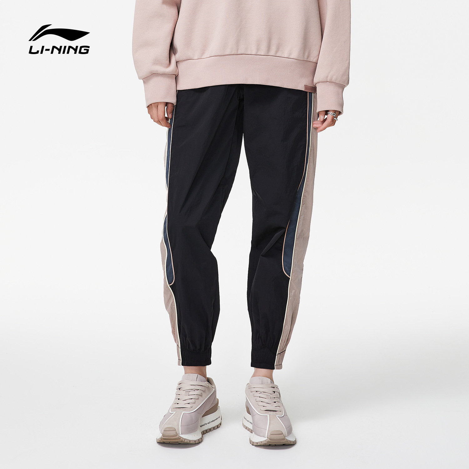 李宁正品运动裤女士篮球系列宽松跑步收口休闲运动长裤AYKR026