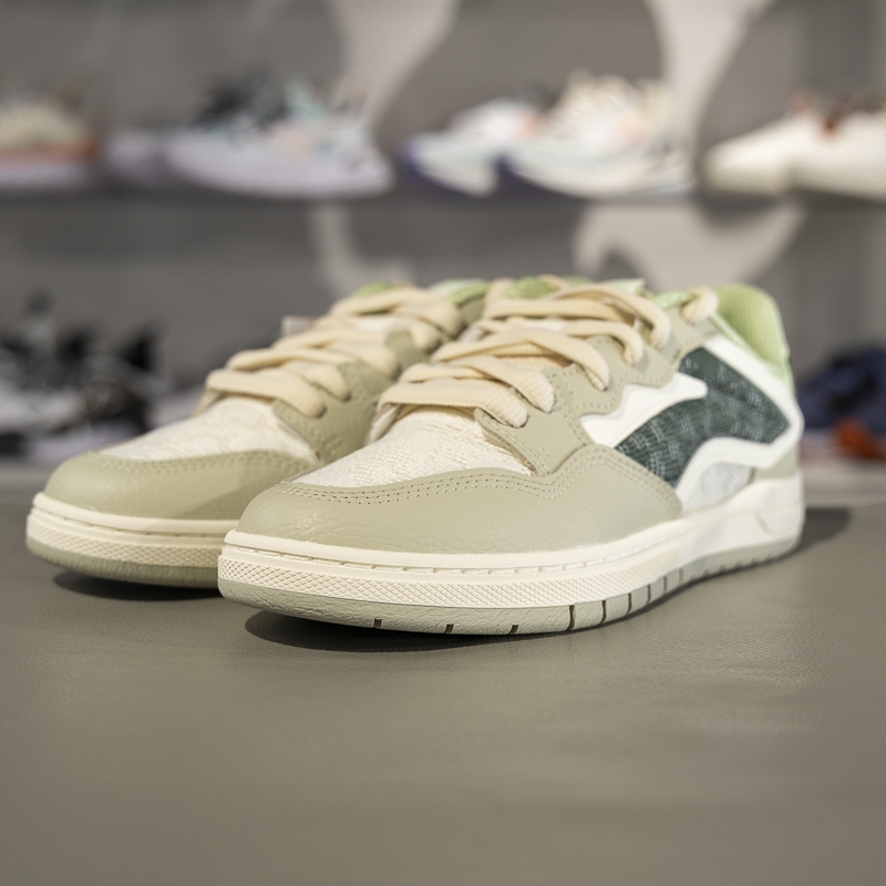 李宁正品惟吾PROS女子时尚休闲百搭低帮耐磨滑板专业鞋AEPV034-1