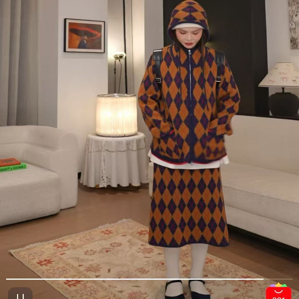 菱格连帽针织衫半裙套装