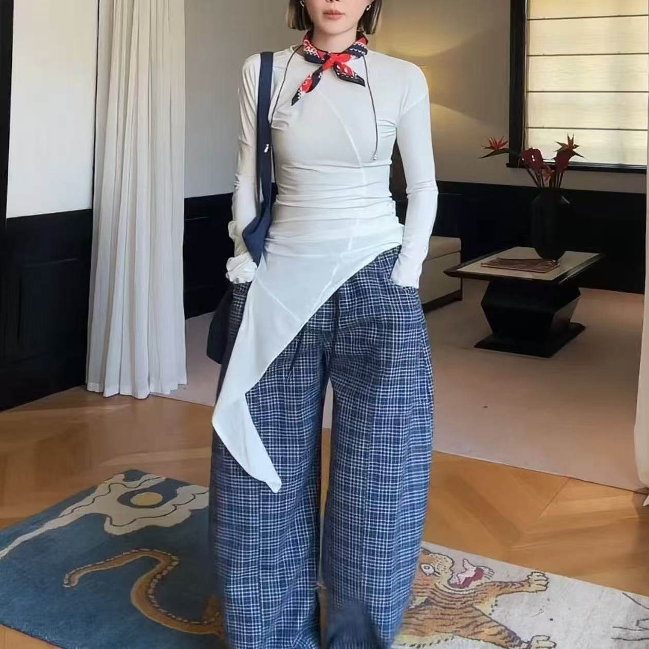 对称设计显瘦打底衫女