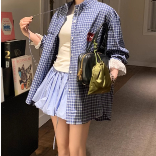 le rouge周美美 复古学院蓝白格子蕾丝拼接贴标抽绳立领防晒衬衫