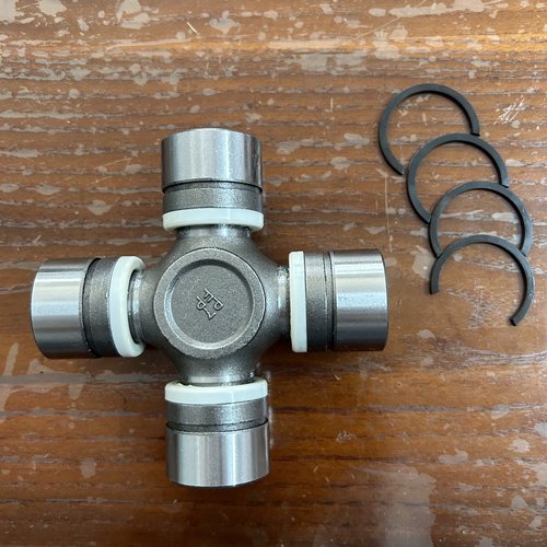 牧马人传动轴万向节十字节