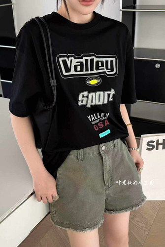 T26181圆领短袖 诗歌兰欧货女装2026夏款显瘦黑色字母印花T恤女