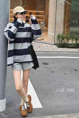 C58458诗歌兰女装2025秋款 气质灰色拼藏青蓝翻领条纹卫衣T恤女