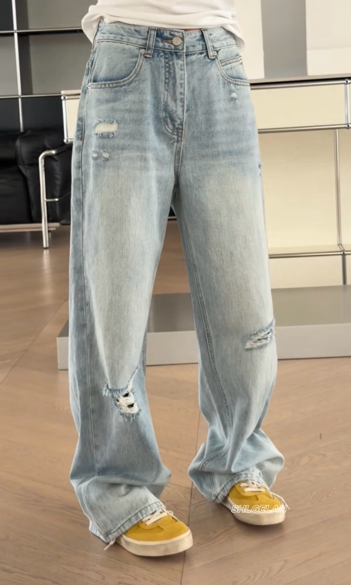 C26236破洞裤诗歌兰女装2026春款气质洋气浅蓝色小直筒破洞牛仔裤