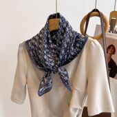 丝巾70 70中方巾蓝色字母高级感丝毛领巾春秋冬棉麻围巾女