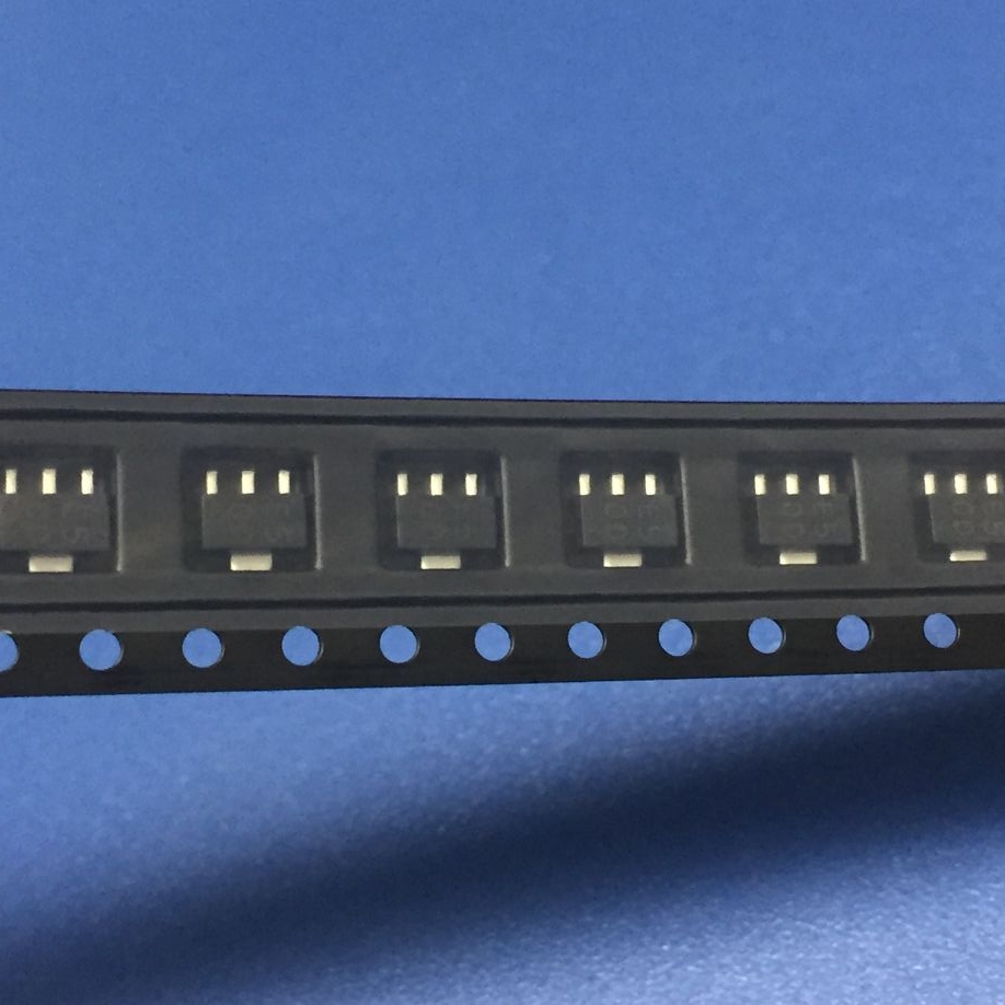全新原装 BL8530 BL8530-501SM E5 5V 升压稳压器 SOT-89