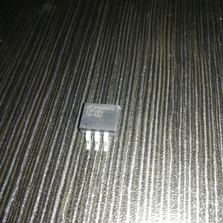 全新原装正品 LM1084IS-ADJ/NOPB TO263-3 一个起拍