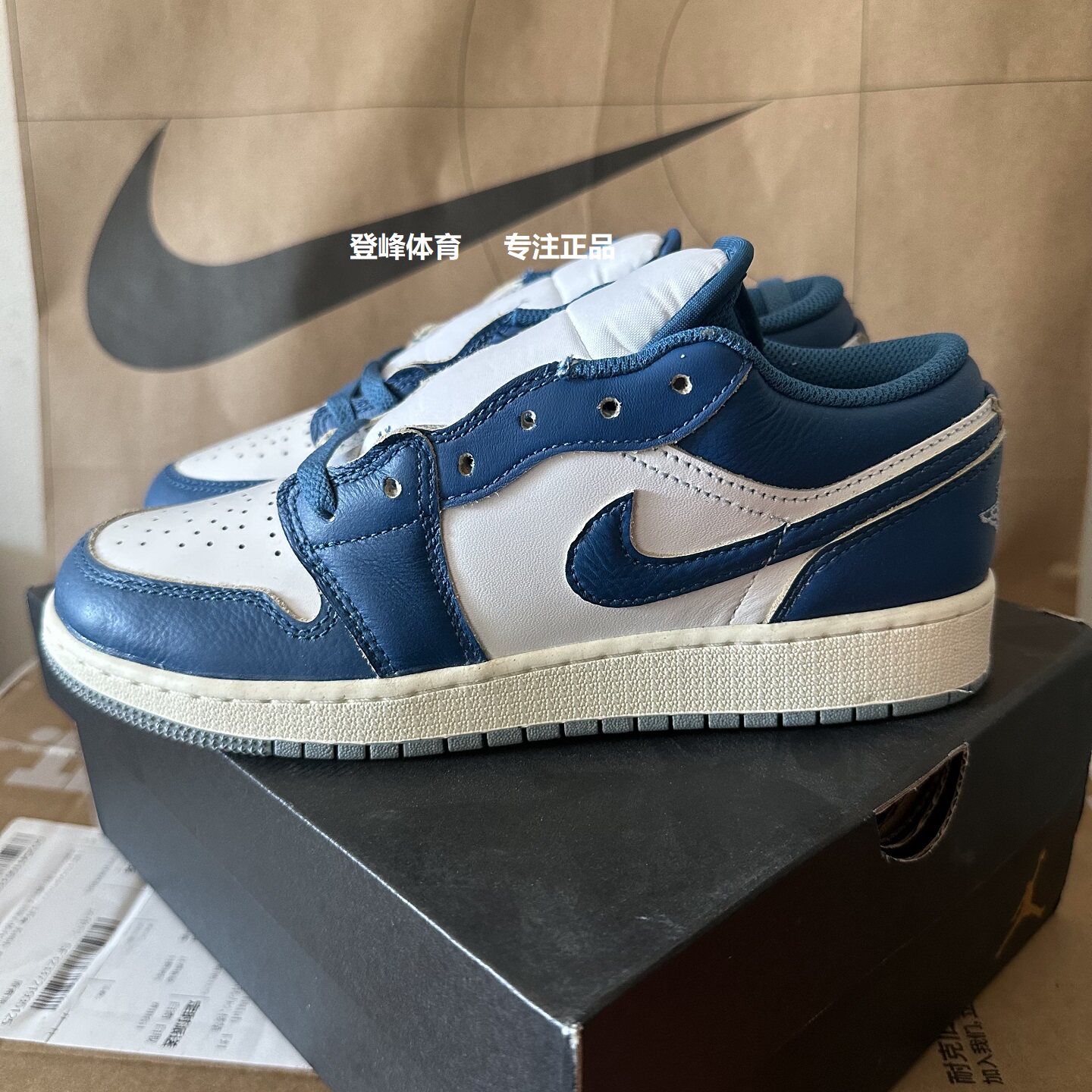 Nike/耐克耐磨百搭运动休闲板鞋