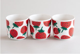 特价国内现货芬兰 marimekko 草莓系列手握杯马克杯陶瓷水杯