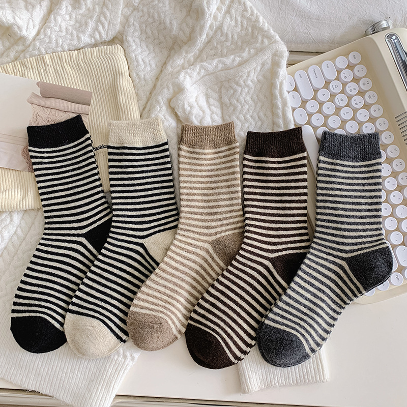 ɫ  ŮӺůѶinsϵѧԺ翧ɫϵٴ