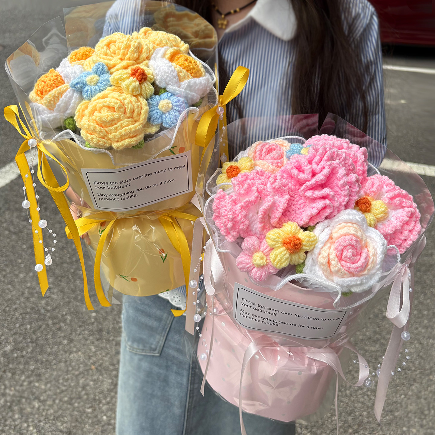 针织编织毛线花束成品康乃馨玫瑰手捧花送女生女朋友生日礼物七夕