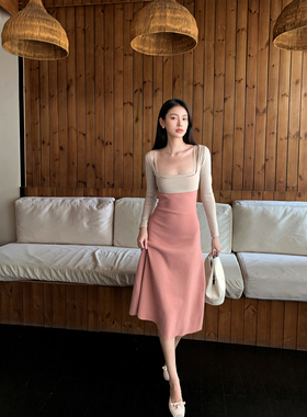 GEMQI 法式优雅粉色吊带连衣裙女秋冬长袖裹胸a字针织长裙两件套