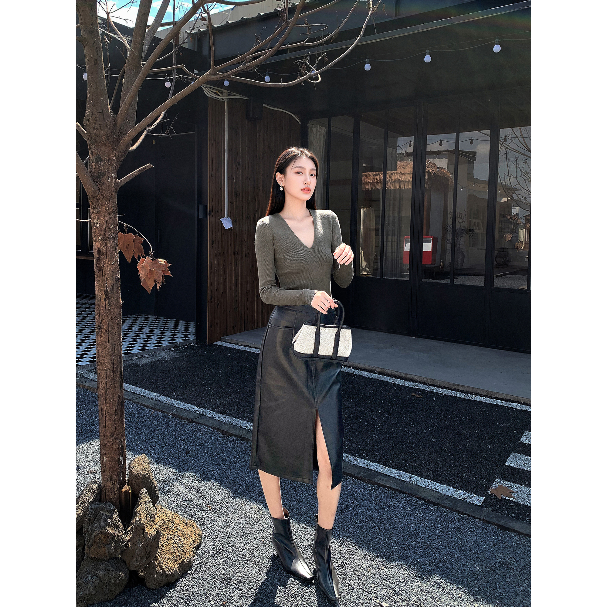 GEMQI 黑色前开叉皮裙女秋冬OL半身裙2025新款高腰一步包臀裙子