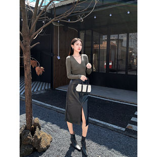 GEMQI 黑色前开叉皮裙女秋冬OL半身裙2025新款高腰一步包臀裙子