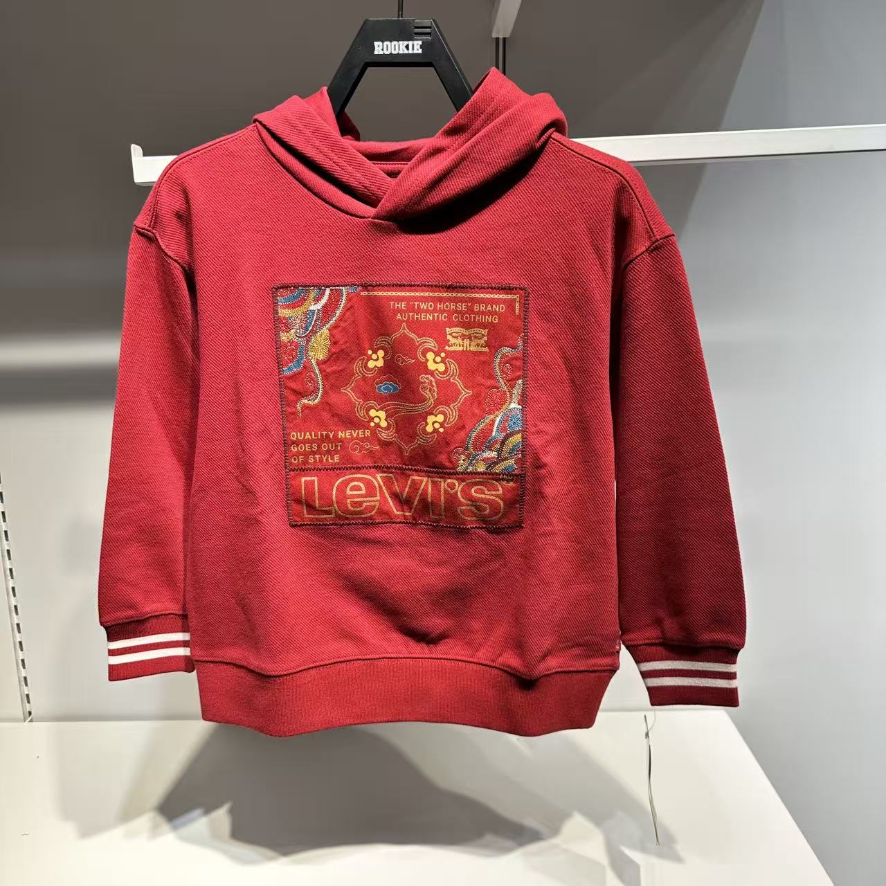 李维斯童装休闲长袖连帽卫衣