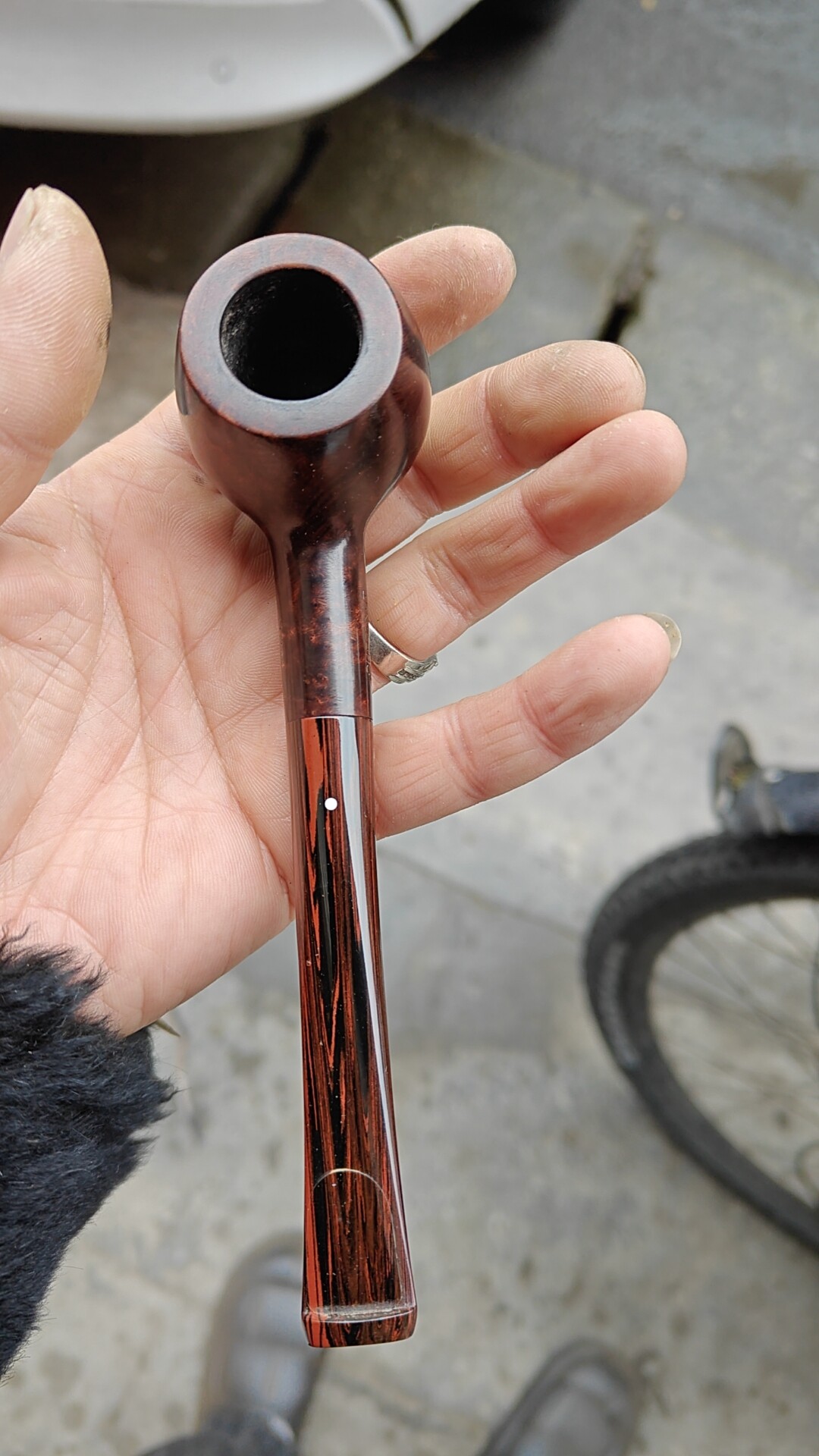 伯爵烟斗维修保养换嘴顺丰费用
