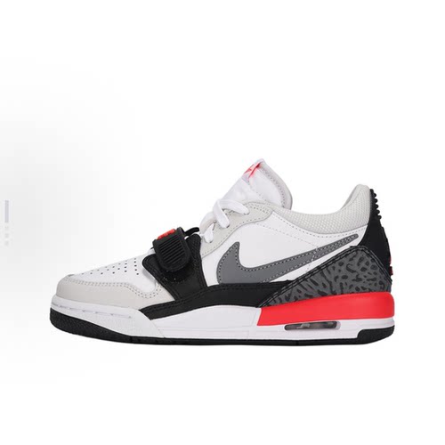 Jordan白色GS低帮休闲篮球鞋
