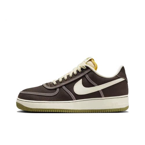 Nike男款米棕色低帮板鞋