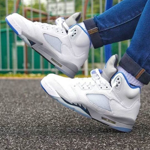 JORDAN白蓝男高帮篮球鞋