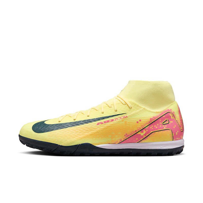Nike刺客系列黄色足球鞋