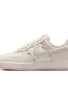 Nike Air Force 1 空军一号 情人节 白色 女款低帮板鞋HV5992-111