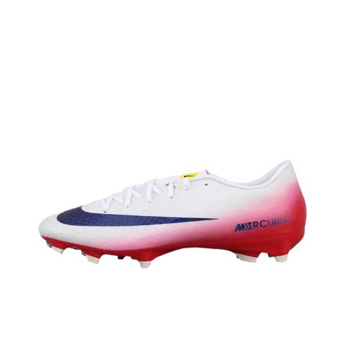Nike白红男款足球鞋