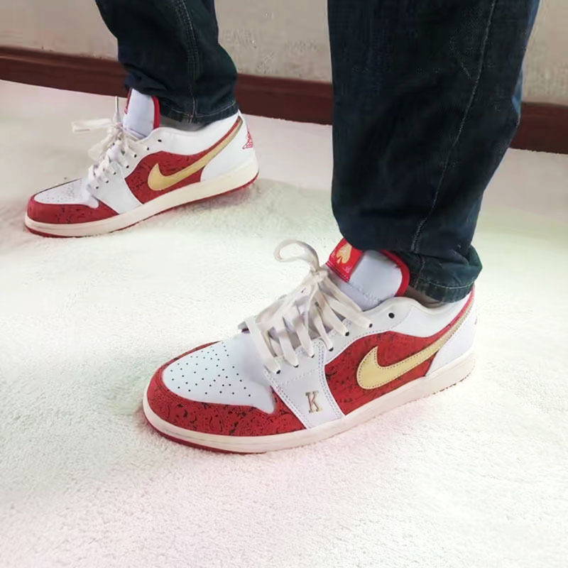 Air Jordan 1 AJ1 男 白红金 扑克 篮球鞋DJ5185 DJ5186-100