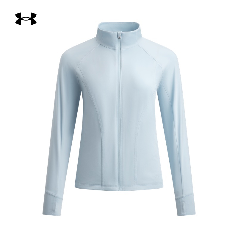 弹力贴合,修饰身形,挺括利落,灵活运动