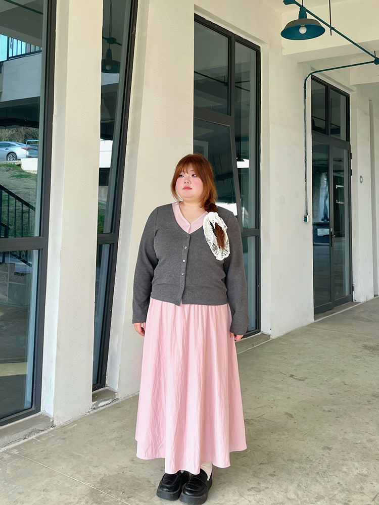 Large Size V-Neck Top Fake Two-Piece Spring Fat mm Covers the Flesh and Looks Slim 100kg Korean Top and Skirt Suit