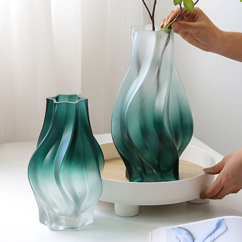 轻奢高端玻璃花瓶摆件