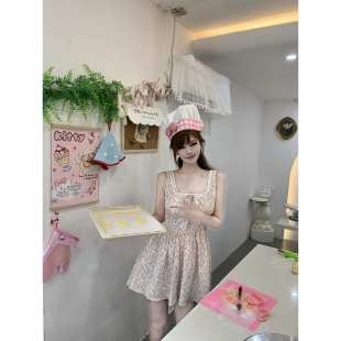 小清新夏日吊带碎花裙收腰显瘦夏度假短裙 柔粉花姿 With 99jiu