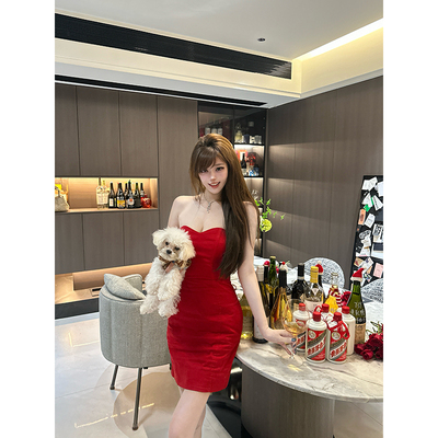 With 99jiu【绯色夜宴】古早红色抹胸紧身包臀连衣裙收腰打底裙