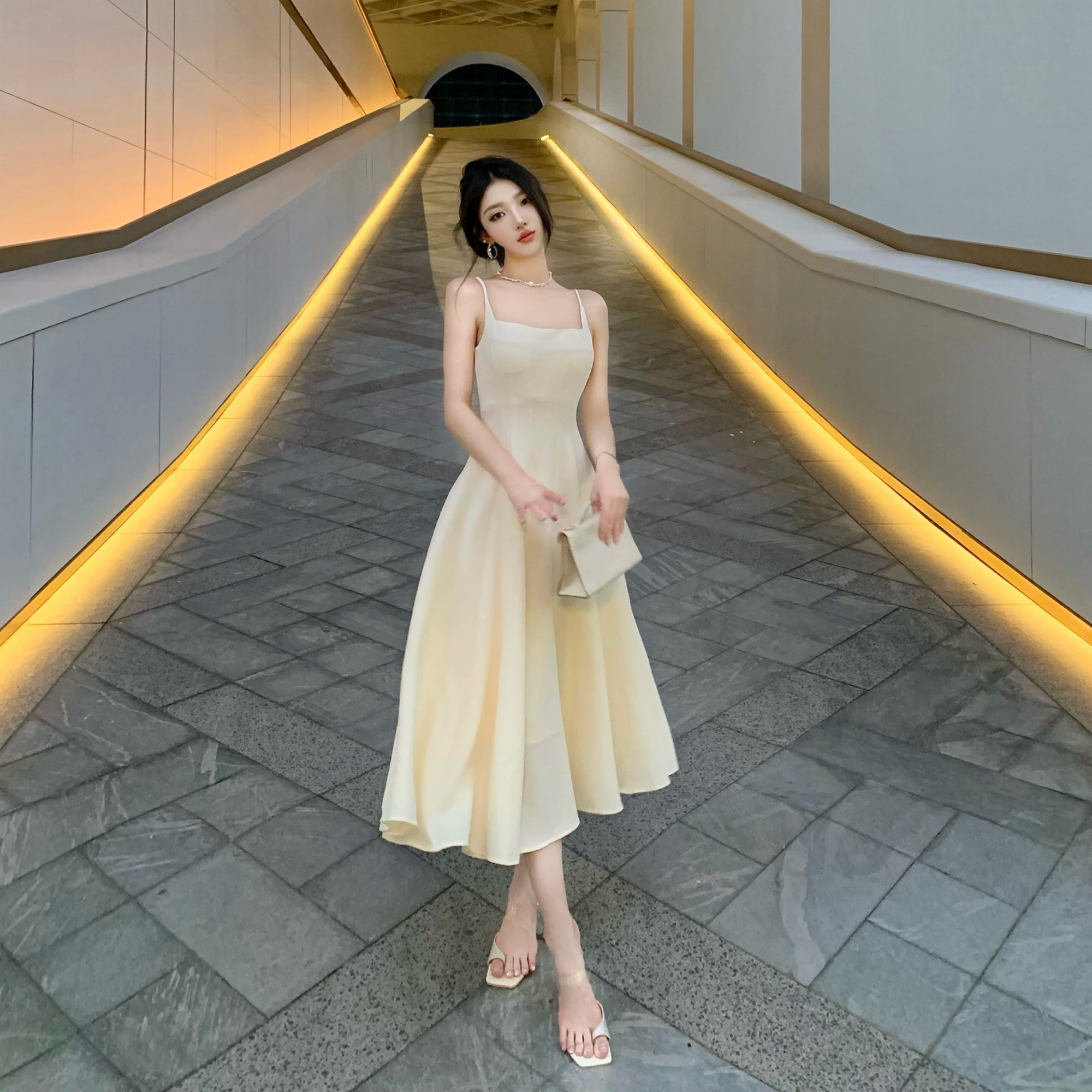 语子酱Rae芭蕾仙子/法式气质过膝长裙女夏收腰显瘦吊带方领连衣裙