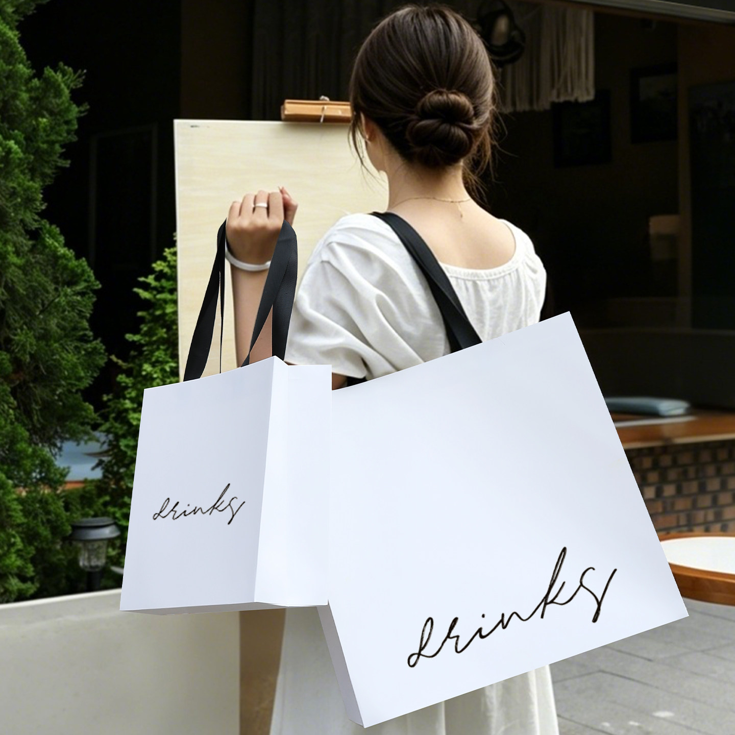 高级感服装店手提纸袋定制