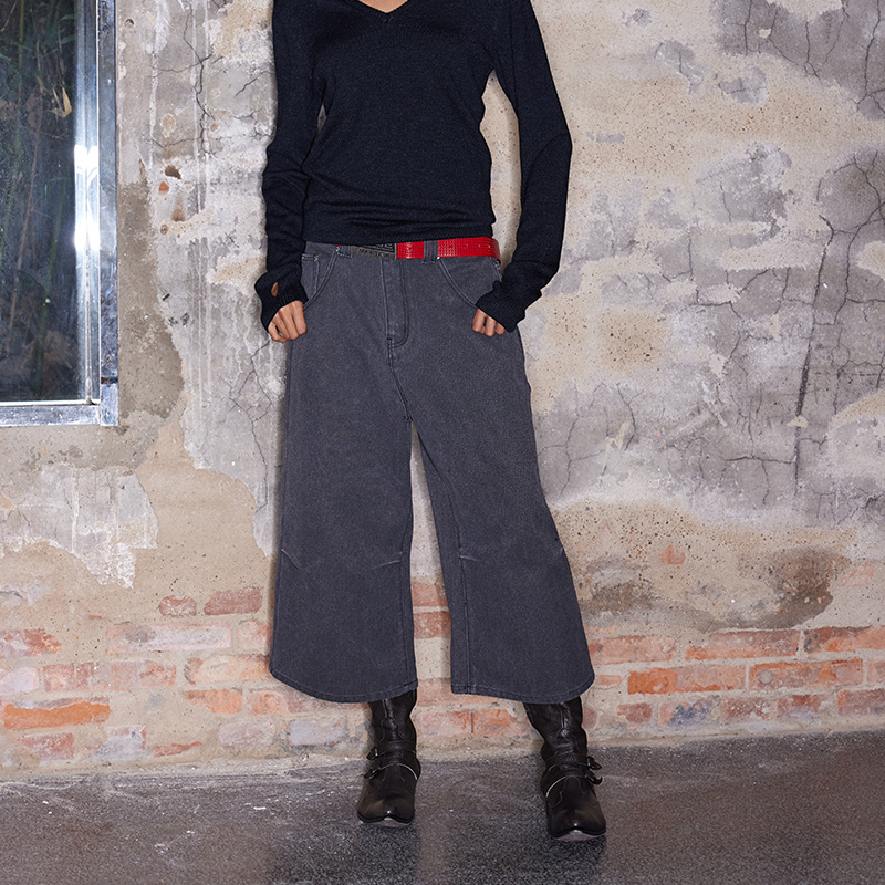 FSG 粗质珠帆布深灰洗水打褶八分裤