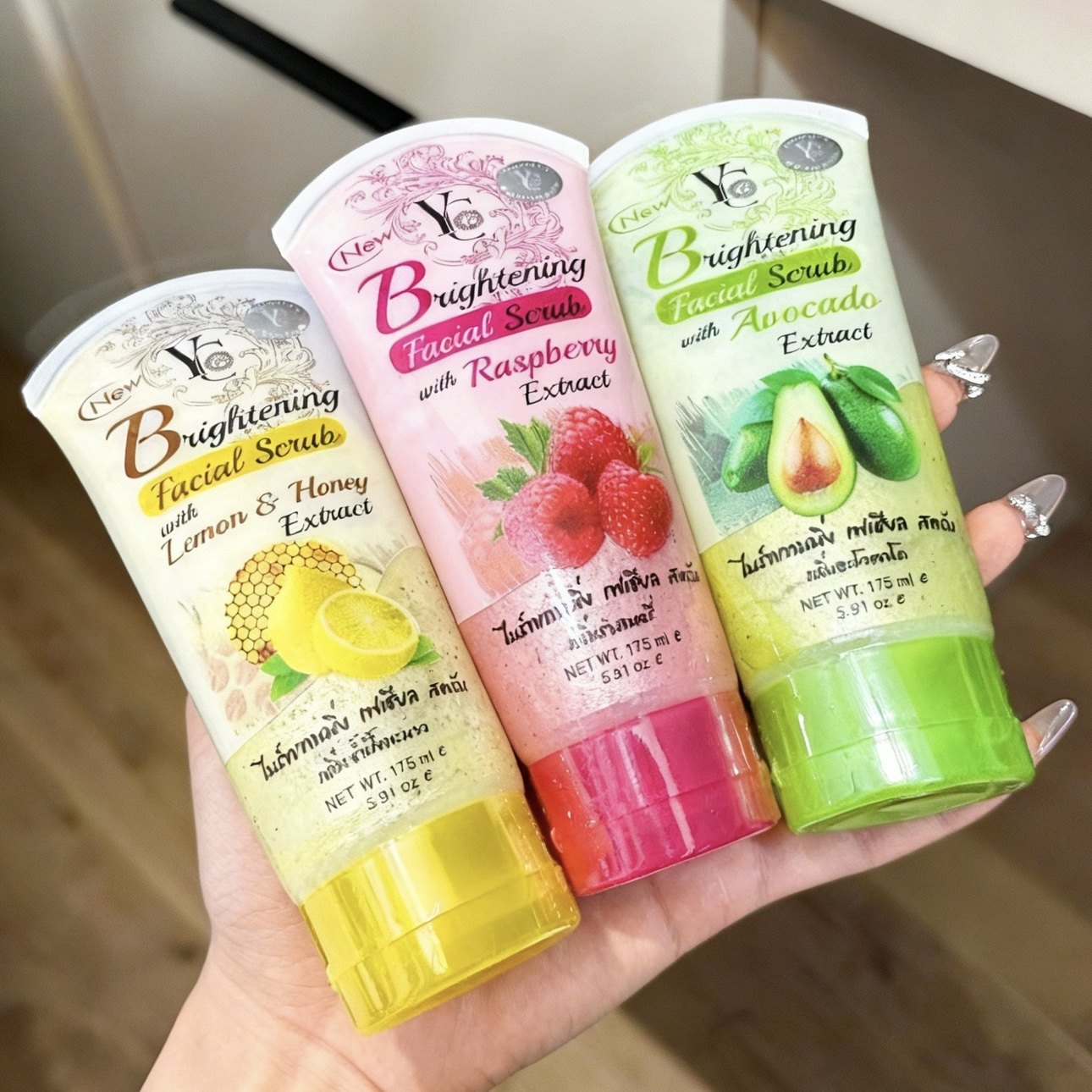 越洗澡全身越嫩白！泰国水果白去角质磨砂膏清洁去死皮,美容护肤/美体/精油,面部护理套装,淘宝优惠券,粉丝福利购,淘宝优惠卷