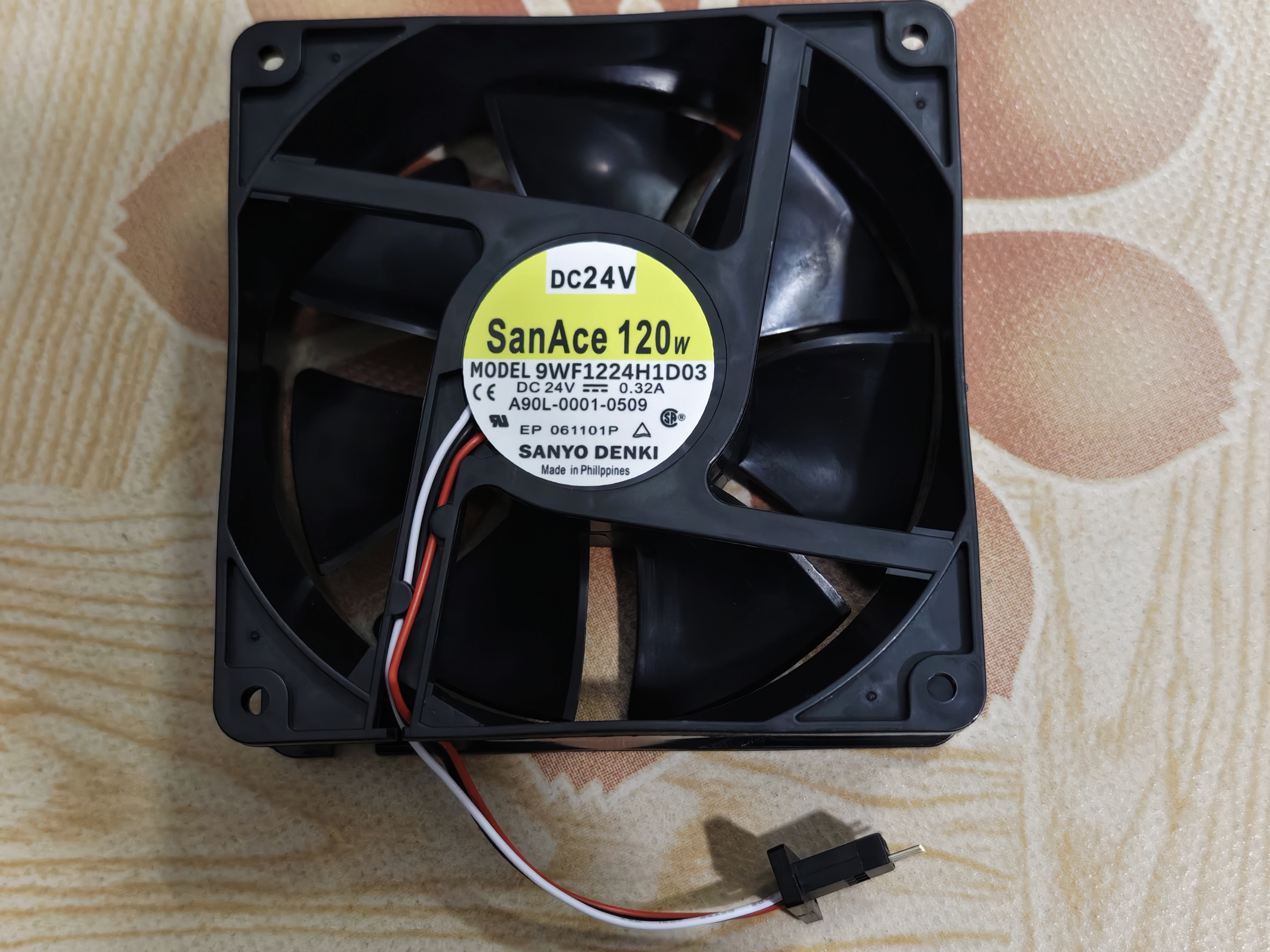 三洋全新9WF1224H1D03 24V 0.32A A90L-0001-0509发那科风扇