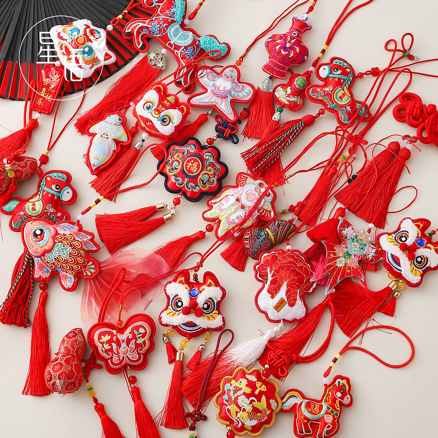 星语 2026马年喜庆红色系刺绣香包吊坠年宵节国风中式配饰香囊diy,鲜花速递/花卉仿真/绿植园艺,花艺材料,淘宝优惠券,粉丝福利购,淘宝优惠卷