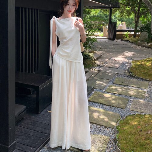 2026新款夏日一整套ootd松弛感女神范白色无袖上衣裤子两件套装女