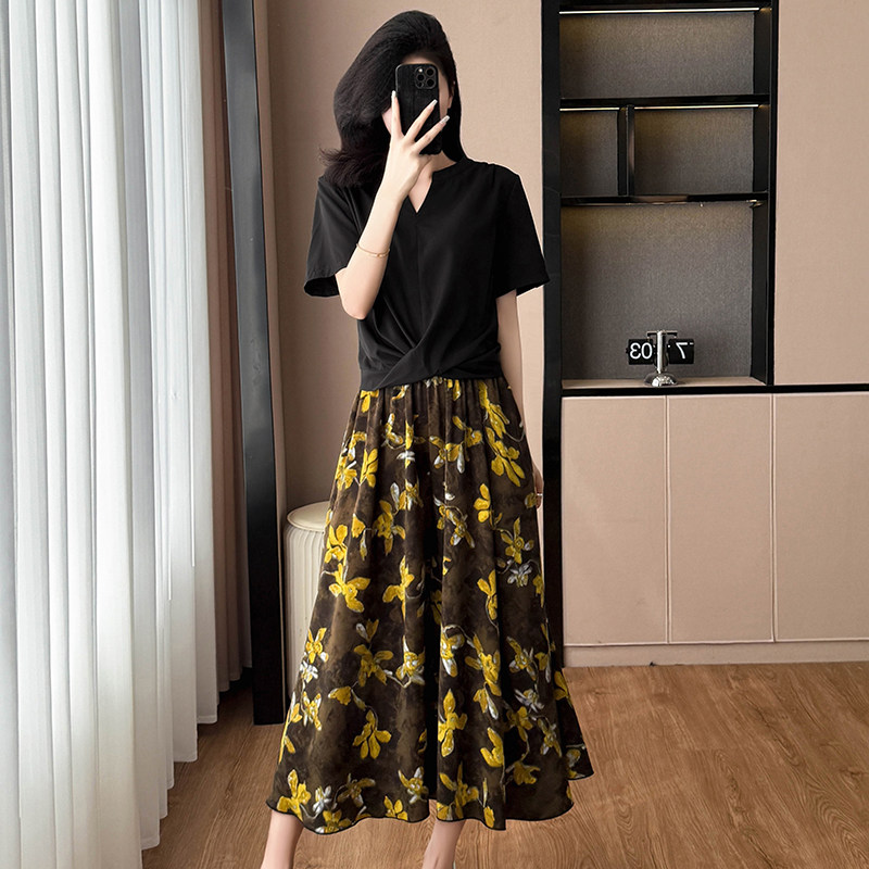 时尚套装短袖上衣裤裙子两件套大码女装胖mm夏季新款阔太太显瘦