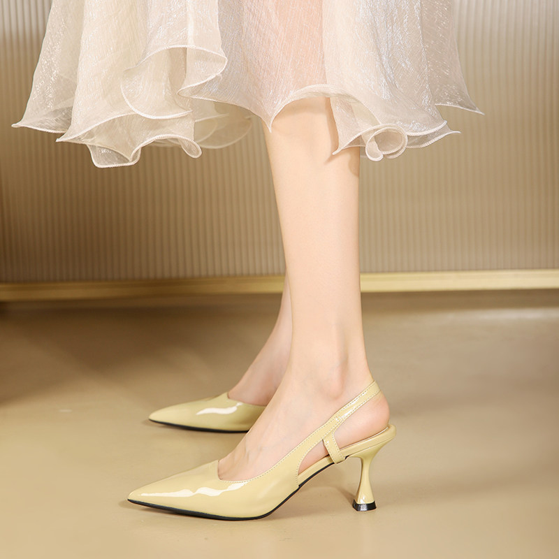 裸色包头凉鞋女细跟尖头一字扣带春夏新款高跟鞋气质名媛软皮单鞋