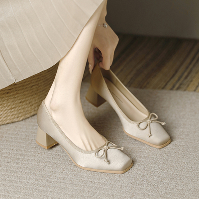 方头粗跟中跟5cm高跟鞋女