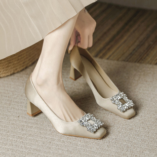 法式裸色方头粗跟4厘米高跟鞋女浅口2025春秋款百搭配裙子单鞋