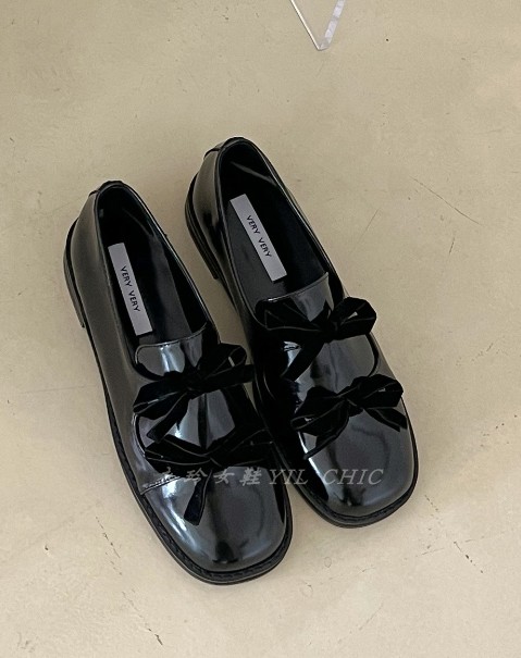 衣玲女鞋2025春夏新款公主学院风蝴蝶结套脚小皮鞋单鞋女,女鞋,浅口单鞋,淘宝优惠券,粉丝福利购,淘宝优惠卷