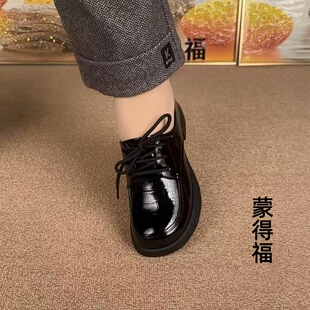 蒙得福英伦风黑色漆皮系带单鞋女中跟真皮亮面乐福鞋